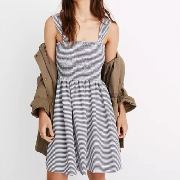 Madewell - smocked dress - Picture 2 of 10